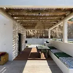 Villa Alandra *